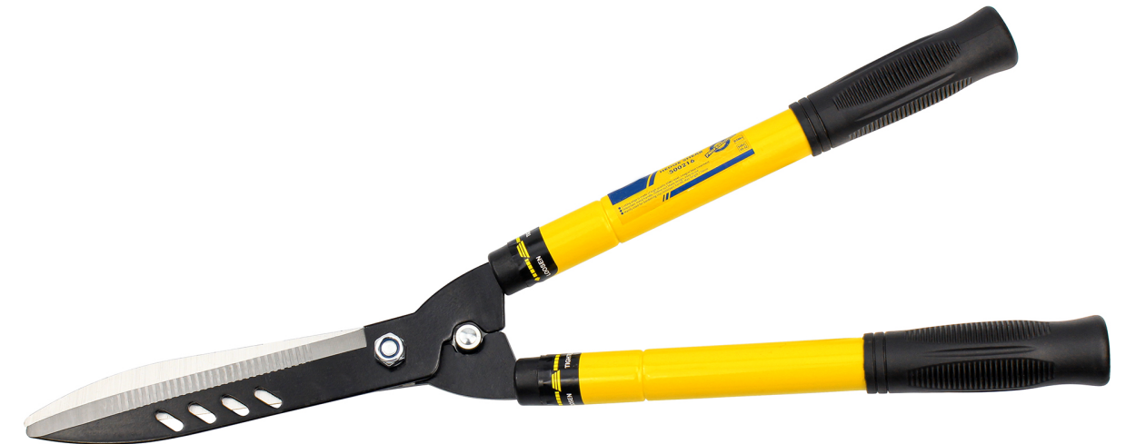 Telescopic branch shears for iron pipes